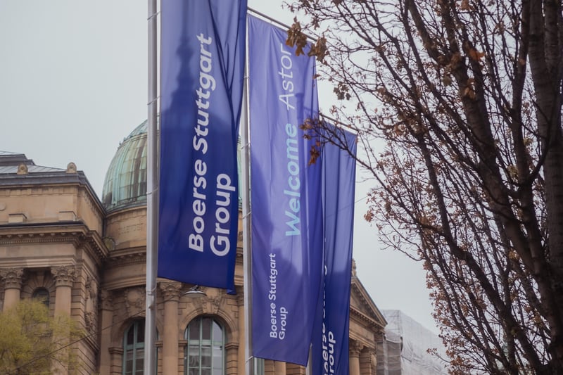 Boerse_Stuttgart_2024_IPO_Ceremony_YAEZ_38